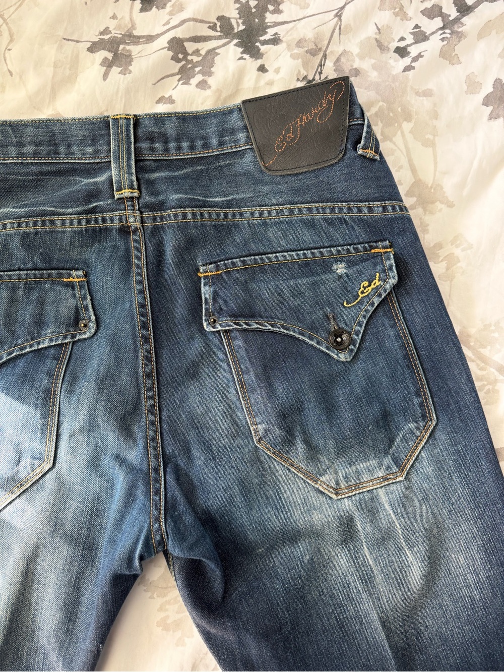 Vintage Y2K Ed Hardy Jeans Straight Leg Faded Distressed Repaired Denim 32 x 30